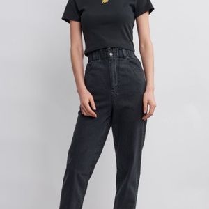 Levi’s high-waisted taper jeans!